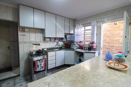 Casa à venda com 620m², 3 quartos e 2 vagas Casa à venda com 620m², 3 quartos e 2 vagasCozinha