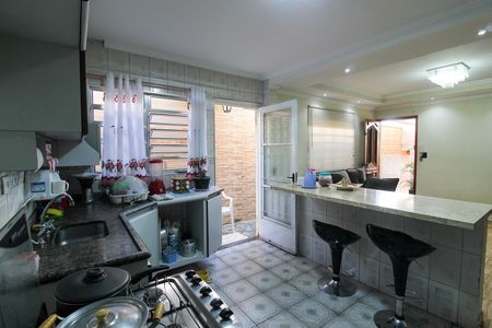 Casa à venda com 620m², 3 quartos e 2 vagas Casa à venda com 620m², 3 quartos e 2 vagasCozinha