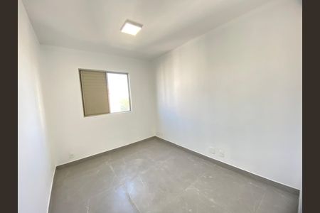 Sala de apartamento à venda com 3 quartos, 62m² em Parque Bristol, São Paulo