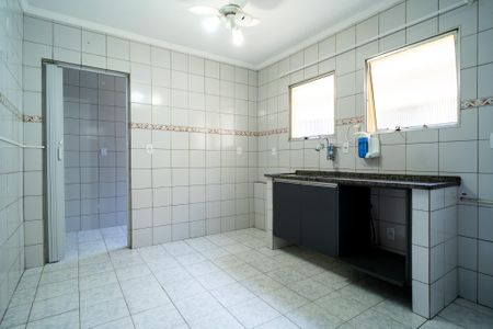 Apartamento para alugar com 70m², 2 quartos e 2 vagas Apartamento para alugar com 70m², 2 quartos e 2 vagasCozinha