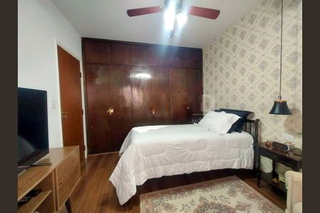 Casa à venda com 3 quartos, 230m² em Campo Belo, São Paulo