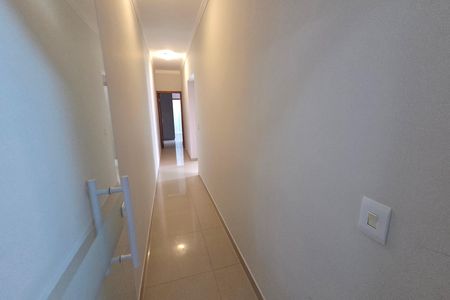 Casa para alugar com 290m², 3 quartos e 2 vagas Casa para alugar com 290m², 3 quartos e 2 vagasCorredor