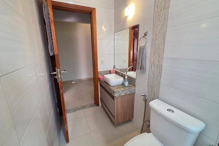Casa para alugar com 290m², 3 quartos e 2 vagas Casa para alugar com 290m², 3 quartos e 2 vagasBanheiro