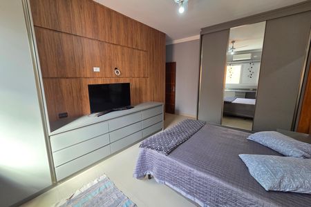 Casa para alugar com 290m², 3 quartos e 2 vagas Casa para alugar com 290m², 3 quartos e 2 vagasSuíte 1