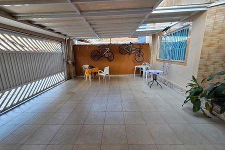 Casa para alugar com 290m², 3 quartos e 2 vagas Casa para alugar com 290m², 3 quartos e 2 vagasGaragem