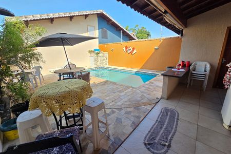 Casa para alugar com 290m², 3 quartos e 2 vagas Casa para alugar com 290m², 3 quartos e 2 vagasPiscina