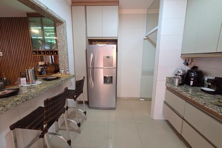 Casa para alugar com 290m², 3 quartos e 2 vagas Casa para alugar com 290m², 3 quartos e 2 vagasCozinha