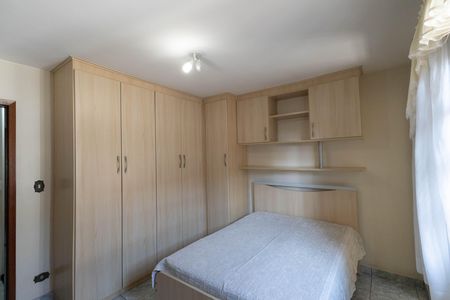 Quarto 1 de casa à venda com 2 quartos, 95m² em Vila Nivi, São Paulo