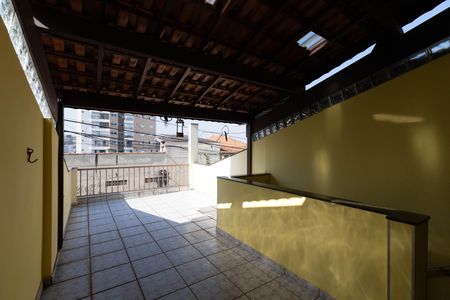 Casa à venda com 95m², 2 quartos e 2 vagas Casa à venda com 95m², 2 quartos e 2 vagasTerraço