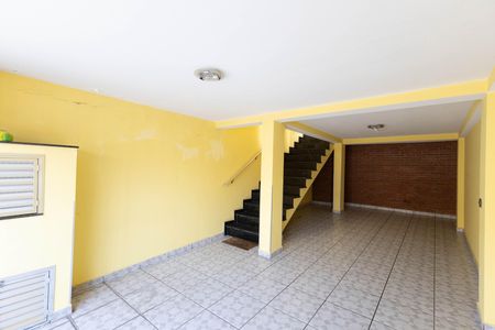 Casa à venda com 95m², 2 quartos e 2 vagas Casa à venda com 95m², 2 quartos e 2 vagasGaragem