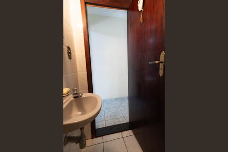 Casa à venda com 95m², 2 quartos e 2 vagas Casa à venda com 95m², 2 quartos e 2 vagasLavabo