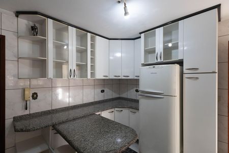 Casa à venda com 95m², 2 quartos e 2 vagas Casa à venda com 95m², 2 quartos e 2 vagasCozinha - Armários