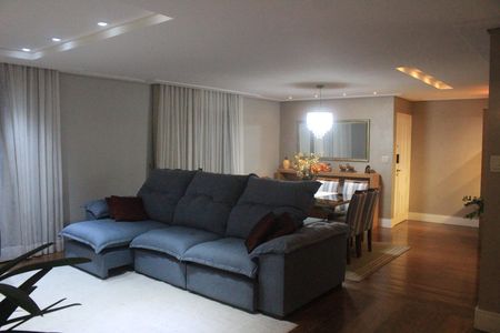 Apartamento à venda com 155m², 3 quartos e 2 vagasSala