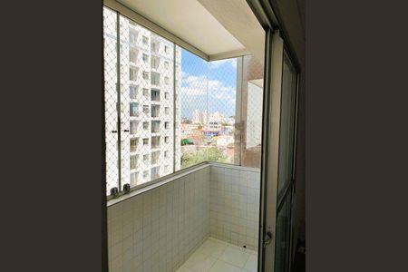 Apartamento à venda com 60m², 2 quartos e 3 vagas