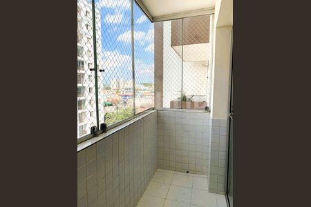 Apartamento à venda com 60m², 2 quartos e 3 vagas