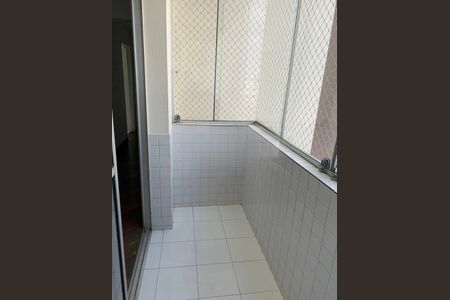 Apartamento à venda com 60m², 2 quartos e 3 vagas