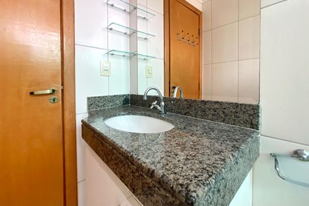 Apartamento à venda com 108m², 3 quartos e 2 vagasBanheiro da Suíte 1