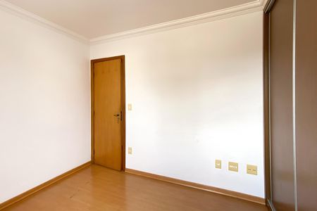Apartamento à venda com 108m², 3 quartos e 2 vagasQuarto 2