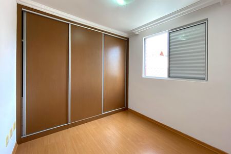 Apartamento à venda com 108m², 3 quartos e 2 vagasQuarto 2