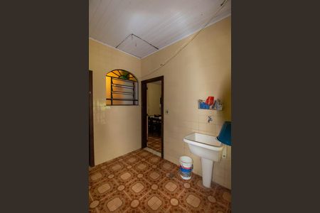 Casa à venda com 207m², 3 quartos e 4 vagas Casa à venda com 207m², 3 quartos e 4 vagasCozinha e Área de Serviço