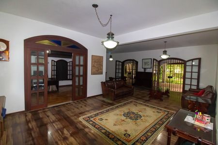 Sala de casa à venda com 3 quartos, 207m² em Vila Progresso, Niterói