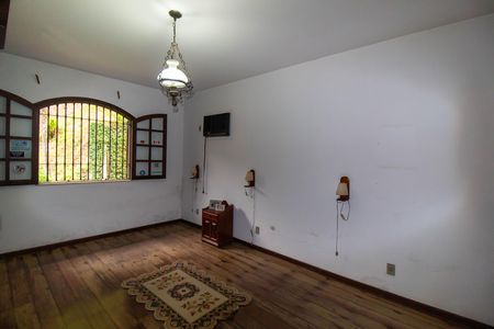Casa à venda com 207m², 3 quartos e 4 vagas Casa à venda com 207m², 3 quartos e 4 vagasQuarto 2