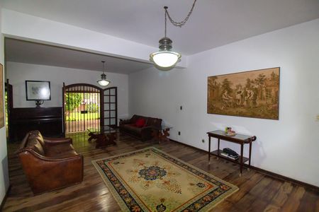 Casa à venda com 207m², 3 quartos e 4 vagas Casa à venda com 207m², 3 quartos e 4 vagasSala