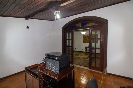 Casa à venda com 207m², 3 quartos e 4 vagas Casa à venda com 207m², 3 quartos e 4 vagasEscritório