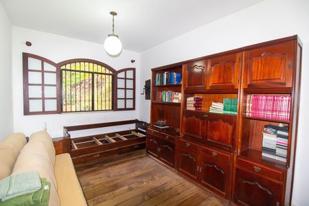 Casa à venda com 207m², 3 quartos e 4 vagas Casa à venda com 207m², 3 quartos e 4 vagasQuarto 1