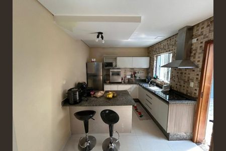 Casa à venda com 300m², 3 quartos e 2 vagas