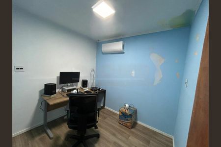 Casa à venda com 300m², 3 quartos e 2 vagas