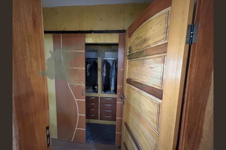 Casa à venda com 3 quartos, 300m² em Vila do Encontro, São Paulo