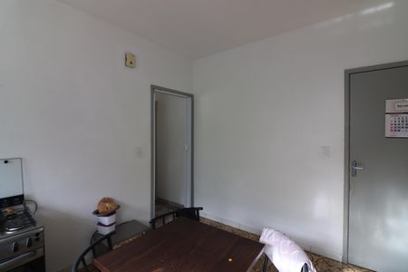Casa à venda com 113m², 3 quartos e 3 vagasCozinha 