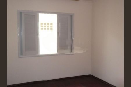 Casa à venda com 3 quartos, 150m² em Cupecê, São Paulo