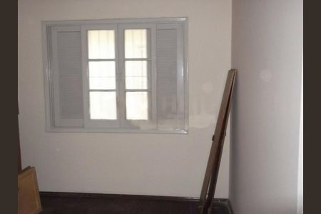 Casa à venda com 3 quartos, 150m² em Cupecê, São Paulo