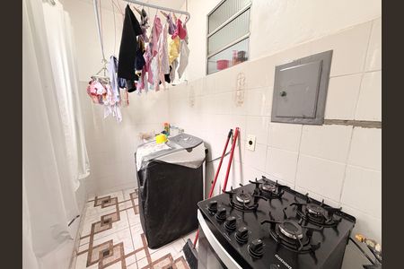 Apartamento à venda com 74m², 3 quartos e 1 vagaÁrea de Serviço