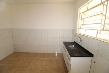 Cozinha de casa para alugar com 1 quarto, 50m² em Jardim Satélite, São José dos Campos