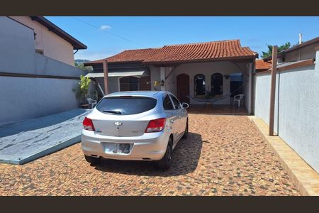 Garagem de casa à venda com 2 quartos, 140m² em Jardim das Vitorias Regias, Valinhos