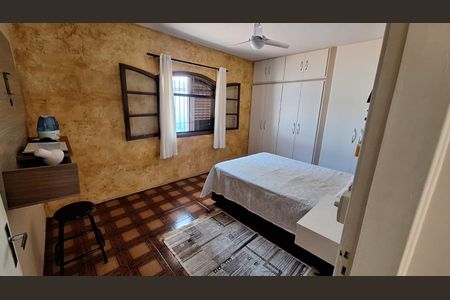 Casa à venda com 140m², 2 quartos e 5 vagas Casa à venda com 140m², 2 quartos e 5 vagasQuarto
