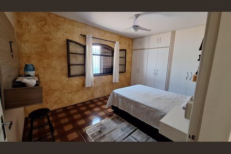 Casa à venda com 140m², 2 quartos e 5 vagas Casa à venda com 140m², 2 quartos e 5 vagasQuarto