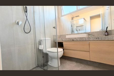 Apartamento para alugar com 190m², 4 quartos e 3 vagas Apartamento para alugar com 190m², 4 quartos e 3 vagasBanheiro