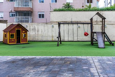 Apartamento à venda com 116m², 3 quartos e 2 vagas Apartamento à venda com 116m², 3 quartos e 2 vagasÁrea comum - Playground
