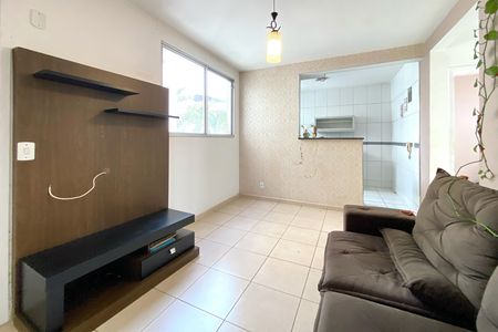 Sala de apartamento para alugar com 2 quartos, 54m² em Califórnia, Belo Horizonte