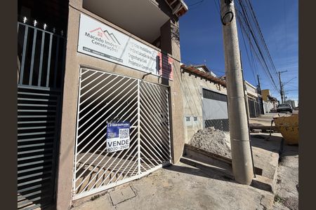 Casa à venda com 120m², 3 quartos e 2 vagasPlaquinha instalada COD TZWM-799