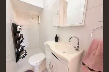 Casa à venda com 120m², 3 quartos e 2 vagasBanheiro da Suíte