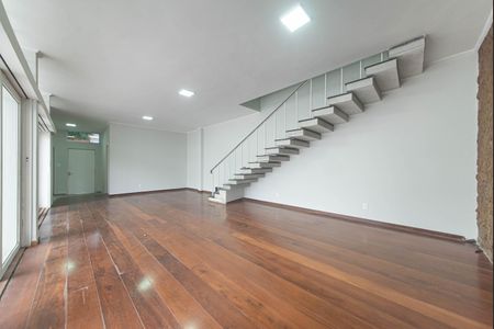 Sala de casa de condomínio à venda com 4 quartos, 582m² em Jardim Hipico, São Paulo
