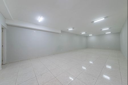Casa de condomínio à venda com 582m², 4 quartos e 5 vagas Casa de condomínio à venda com 582m², 4 quartos e 5 vagasSalão de Festas