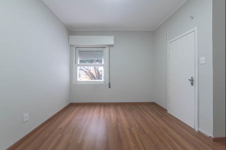 Casa de condomínio à venda com 582m², 4 quartos e 5 vagas Casa de condomínio à venda com 582m², 4 quartos e 5 vagasQuarto 2