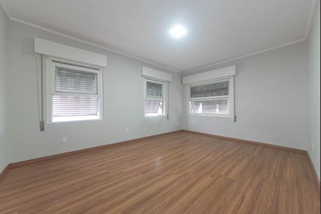 Casa de condomínio à venda com 582m², 4 quartos e 5 vagas Casa de condomínio à venda com 582m², 4 quartos e 5 vagasSuite