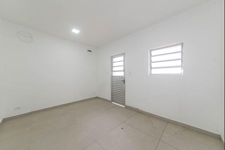 Casa de condomínio à venda com 582m², 4 quartos e 5 vagas Casa de condomínio à venda com 582m², 4 quartos e 5 vagasQuarto de Serviço